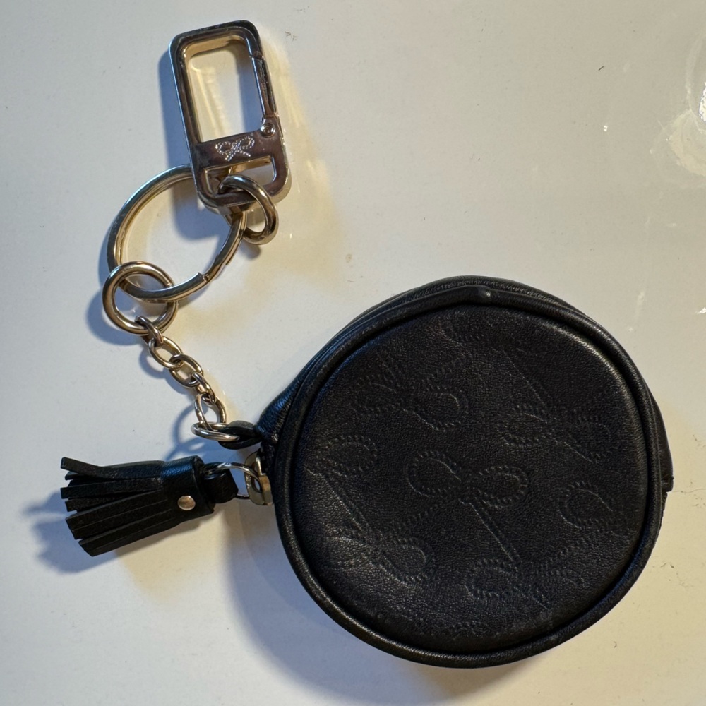 Anya Hindmarch Black Leather Coin Purse w/ Keychain - Picture 8 of 9